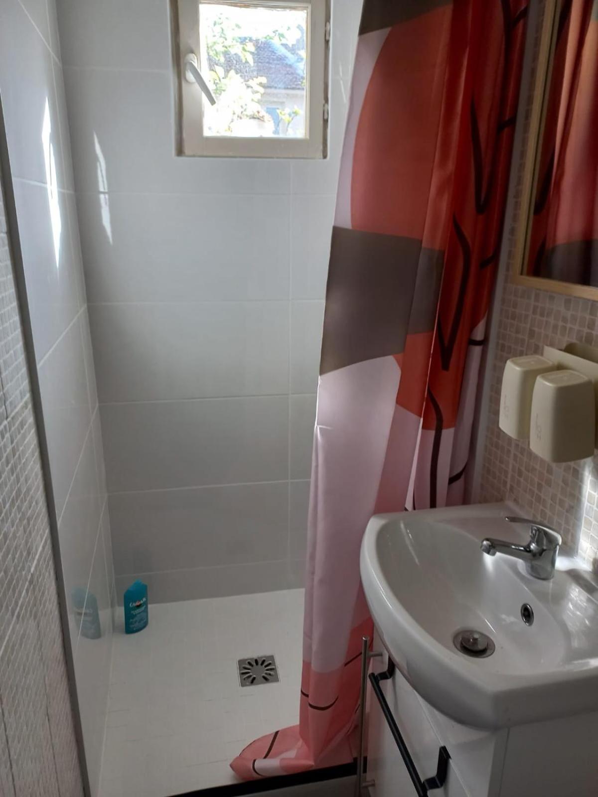 Maisonnette Au Calme Gennevilliers Esterno foto