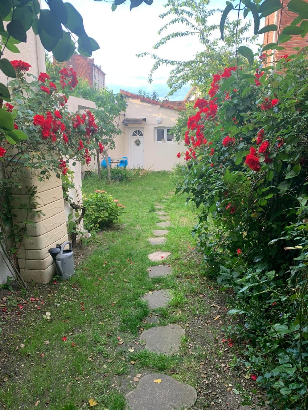 Maisonnette Au Calme Gennevilliers Esterno foto
